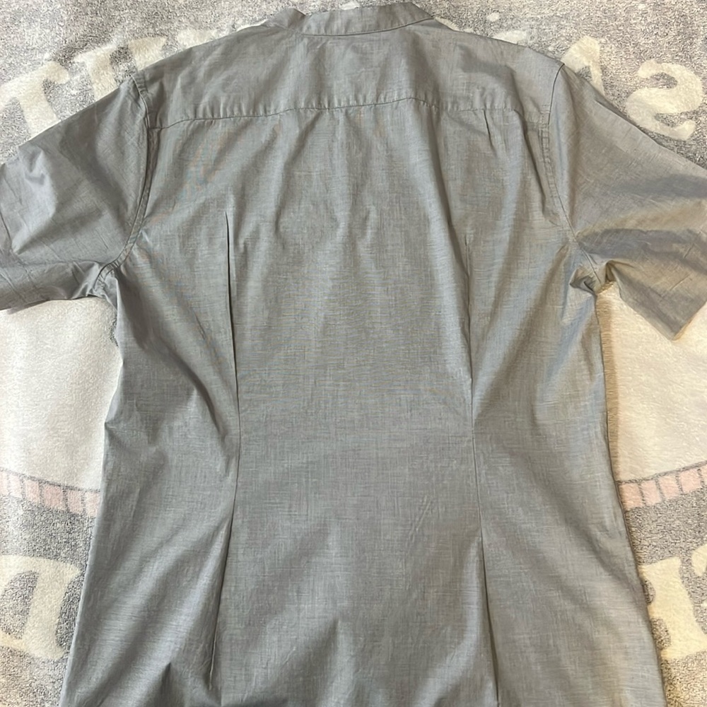 H&M Men's Muscle Fit bottom down shirt Short Sleeve - Picture 6 of 7